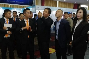  國家檔案局副局長、中央檔案館副館長付華同志親臨永亨北京展會現(xiàn)場指導工作